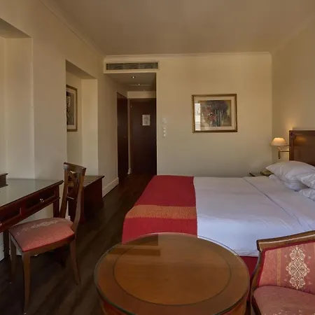 Palace 4*
