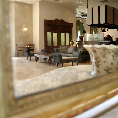Palace Hotel 4*