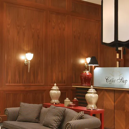 Palace Hotel 4*