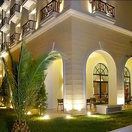 Palace 4*